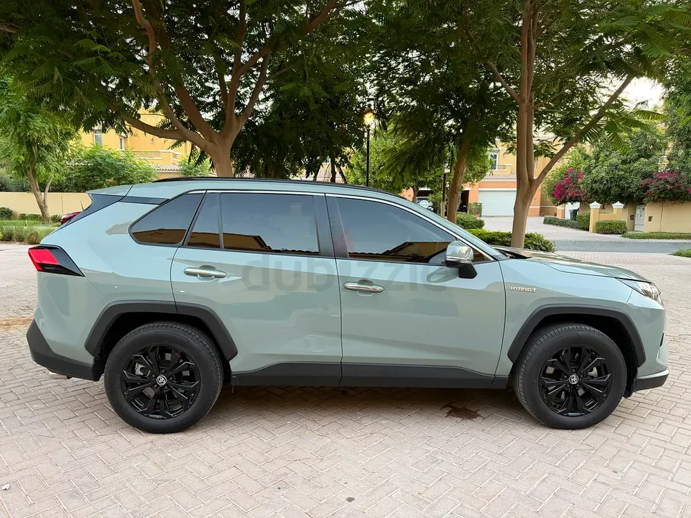 Toyota RAV4 Hybrid 2024 full spec (VXR) low milage - Image 4