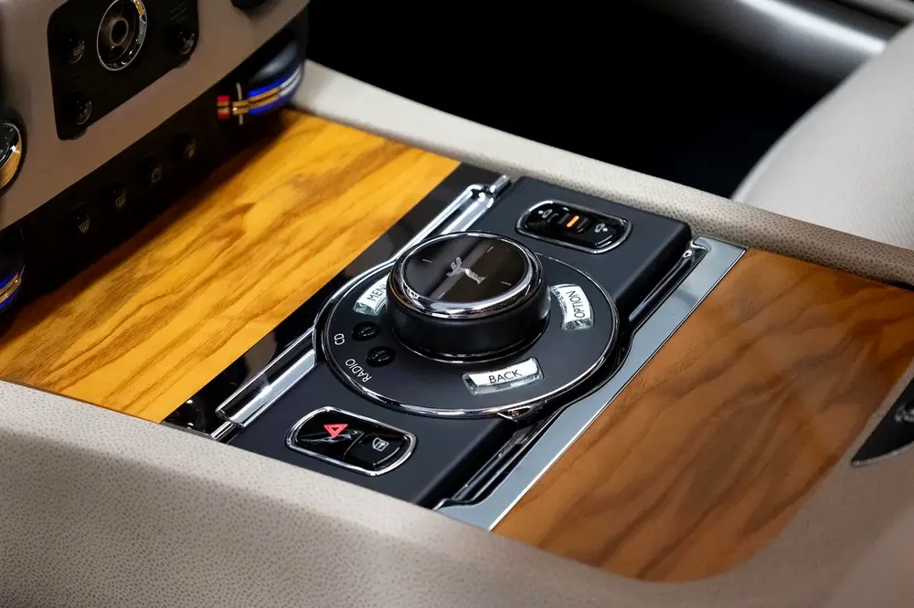 2016 Rolls Royce Wraith - GCC Spec - Image 15