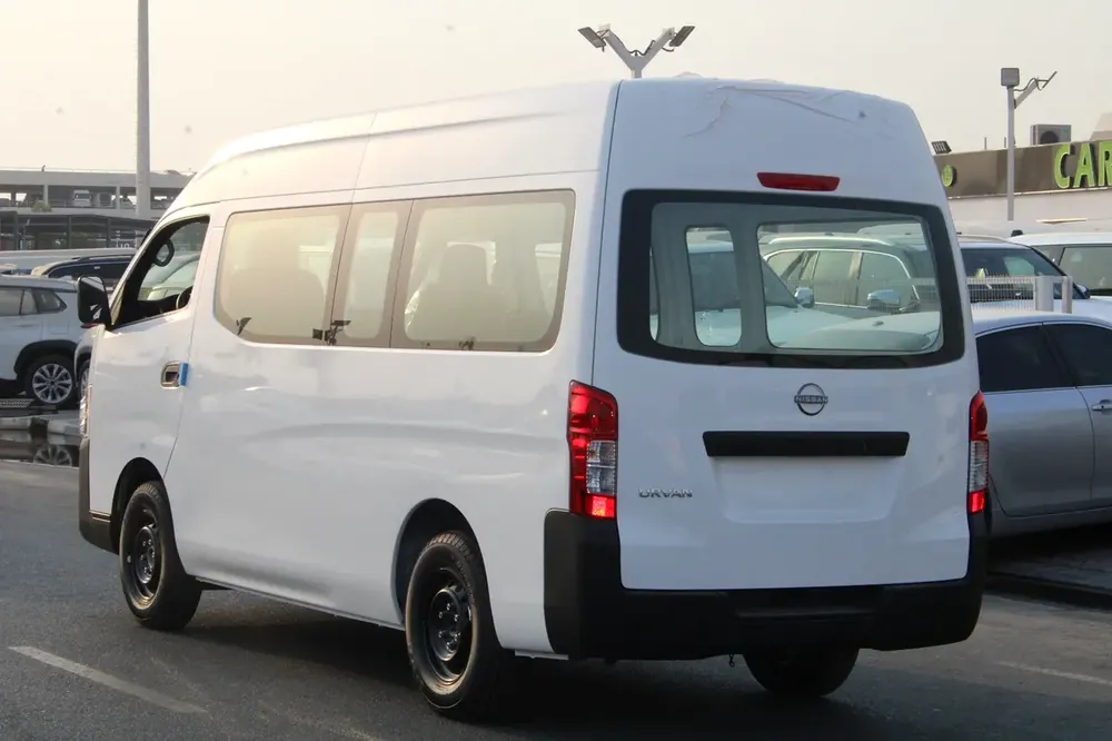 LHD - NISSAN URVAN 2.5L PETROL STD BODY HIGH ROOF 3 SEATER CARGO VAN MANUAL - EXPORT ONLY - Image 4