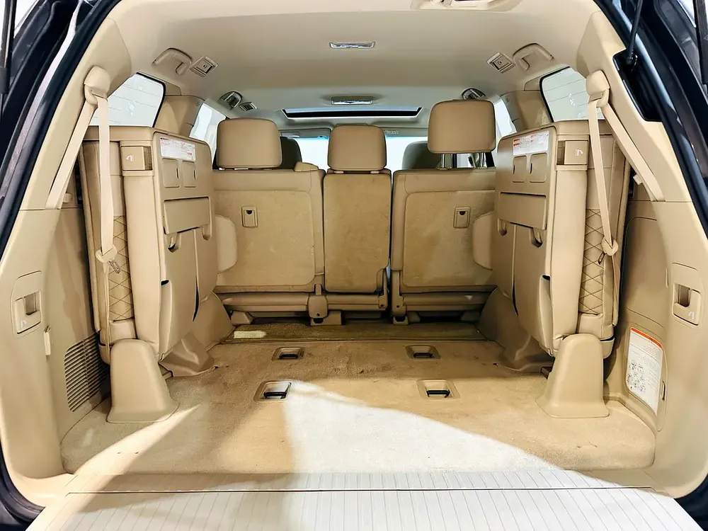 Toyota Land Cruiser GXR Grand Touring |Warranty| 2020 | GCC Specs | V8 - Image 13