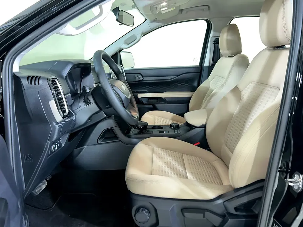 EVR224 EVEREST XLS 4WD / AL QOUZ SHOWROOM - Image 10