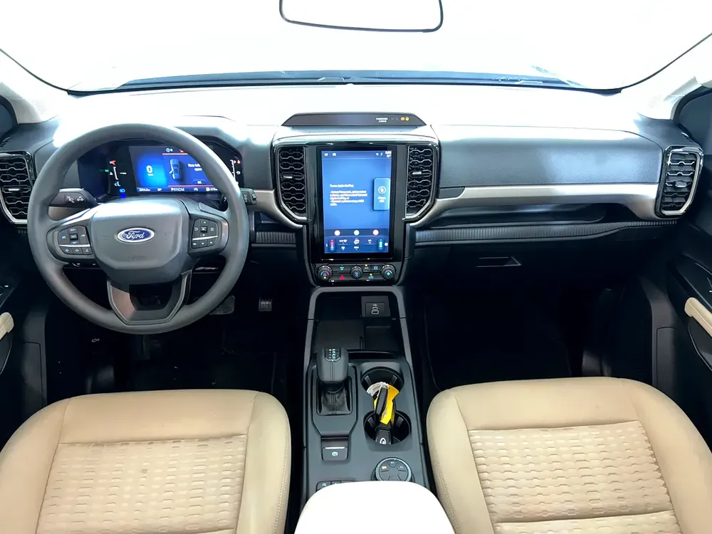 EVR224 EVEREST XLS 4WD / AL QOUZ SHOWROOM - Image 11