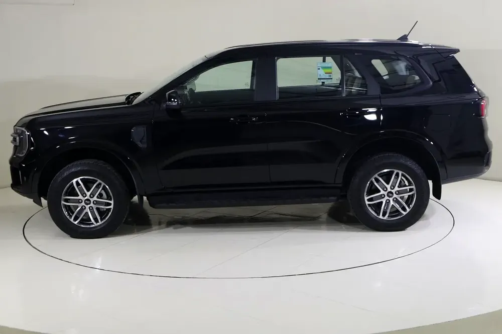 EVR224 EVEREST XLS 4WD / AL QOUZ SHOWROOM - Image 4