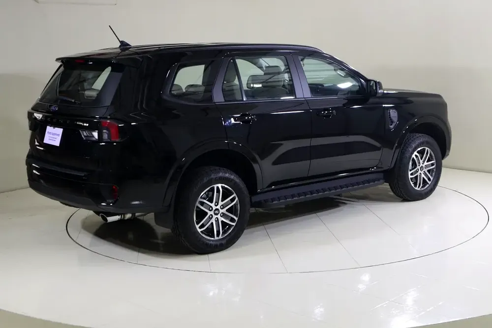 EVR224 EVEREST XLS 4WD / AL QOUZ SHOWROOM - Image 8