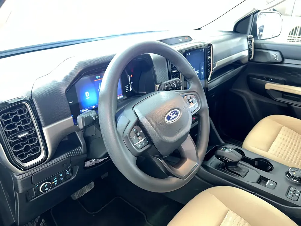 EVR224 EVEREST XLS 4WD / AL QOUZ SHOWROOM - Image 9