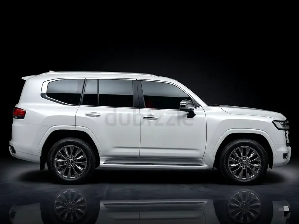 Toyota Land Cruiser VXR 2022 GCC Specs - Image 5