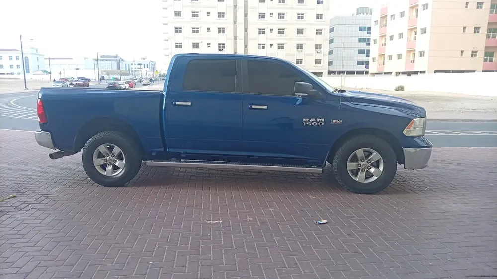 RAM 1500 2015 GCC SPECS FULLY LOADED LADY DRIVEN - Image 5