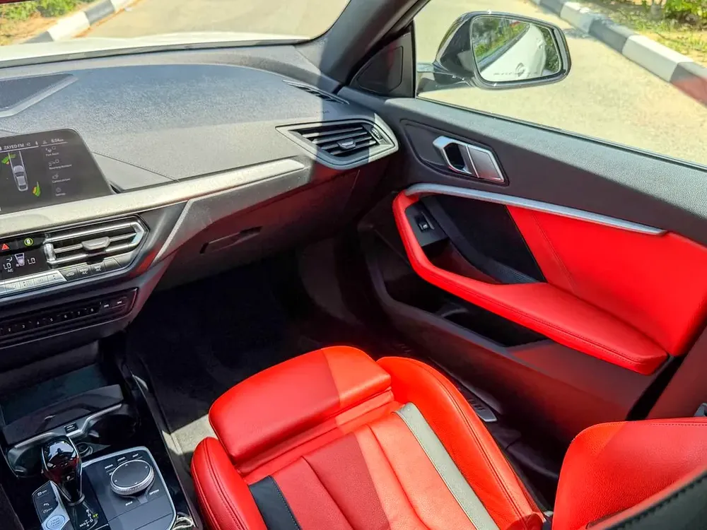 2022 BMW 2-Series M235i xDrive GCC Specs - Low Mileage - Image 18