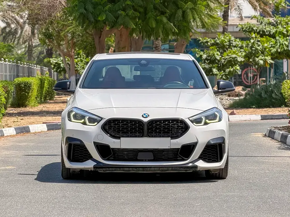 2022 BMW 2-Series M235i xDrive GCC Specs - Low Mileage - Image 4