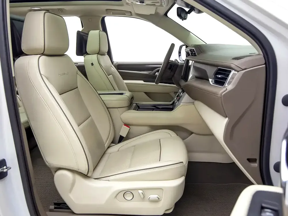 2023 | GMC | Yukon | Denali | GCC Spec | With Warranty - Image 11