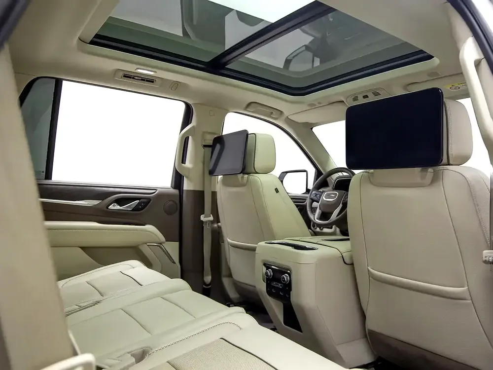 2023 | GMC | Yukon | Denali | GCC Spec | With Warranty - Image 17