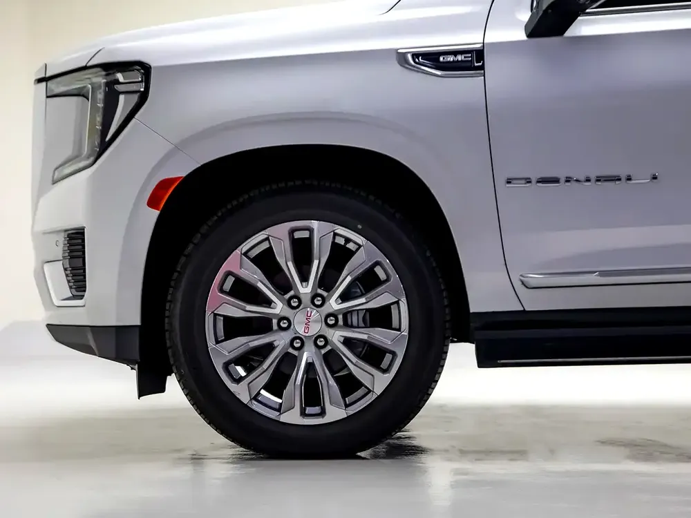 2023 | GMC | Yukon | Denali | GCC Spec | With Warranty - Image 20