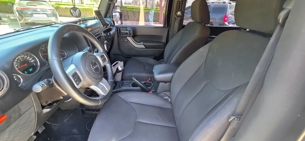 Jeep Wrangler Sport 2016 GCC Specs 3.6 V6 Manual Gearbox - Image 9