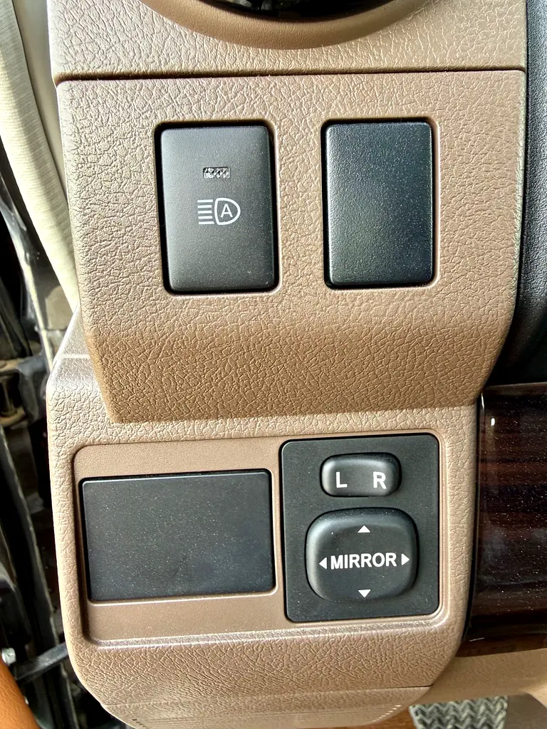 2025 Toyota Land Cruiser 70 Series LC 79 Base - GCC Specs - Brand New! - Image 19