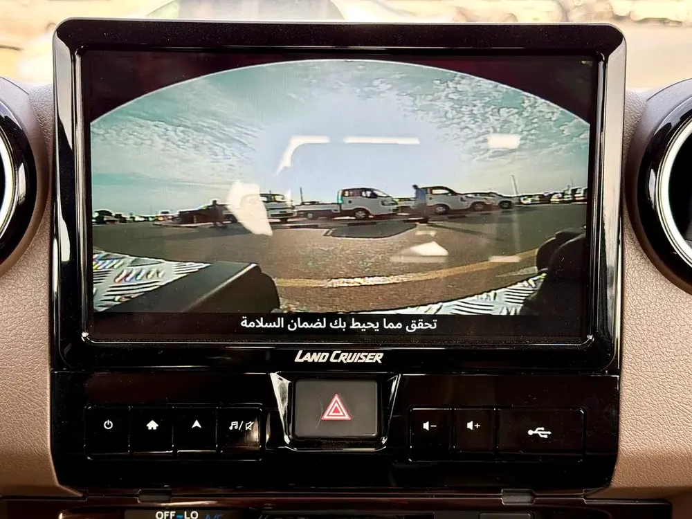 2025 Toyota Land Cruiser 70 Series LC 79 Base - GCC Specs - Brand New! - Image 20