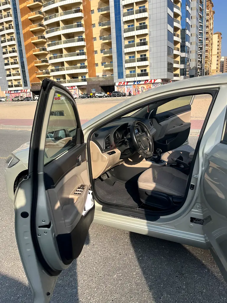 For Sale: Hyundai Elantra 2016 – Excellent Condition | First Owner | GCC Specs - Image 17