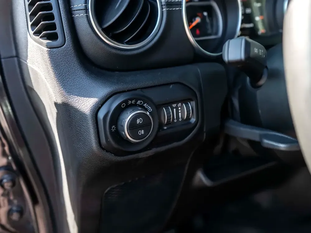 0% DOWN | RAMADAN ALL-INCLUSIVE | FREE INSURANCE + REG | WRANGLER SAHARA | 2 DR | EURO SPEC - Image 13