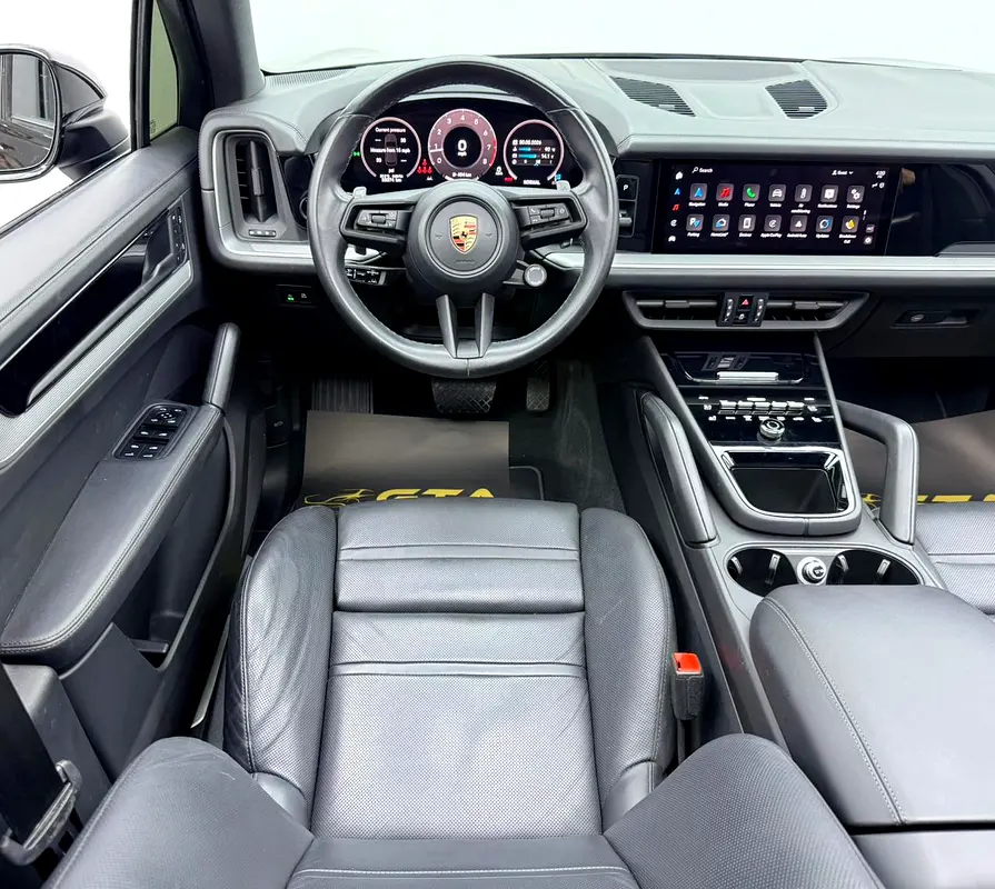 2024 Porsche Cayenne Coupe, Warranty, Service History, Low Km, Excellent condition, American - Image 14