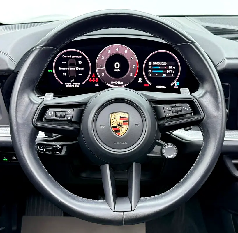 2024 Porsche Cayenne Coupe, Warranty, Service History, Low Km, Excellent condition, American - Image 15