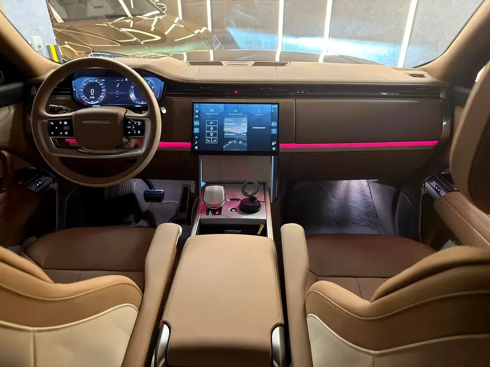 2025 Land Rover Range Rover SV Autobiography | GCC Specs | Brand New - Image 5