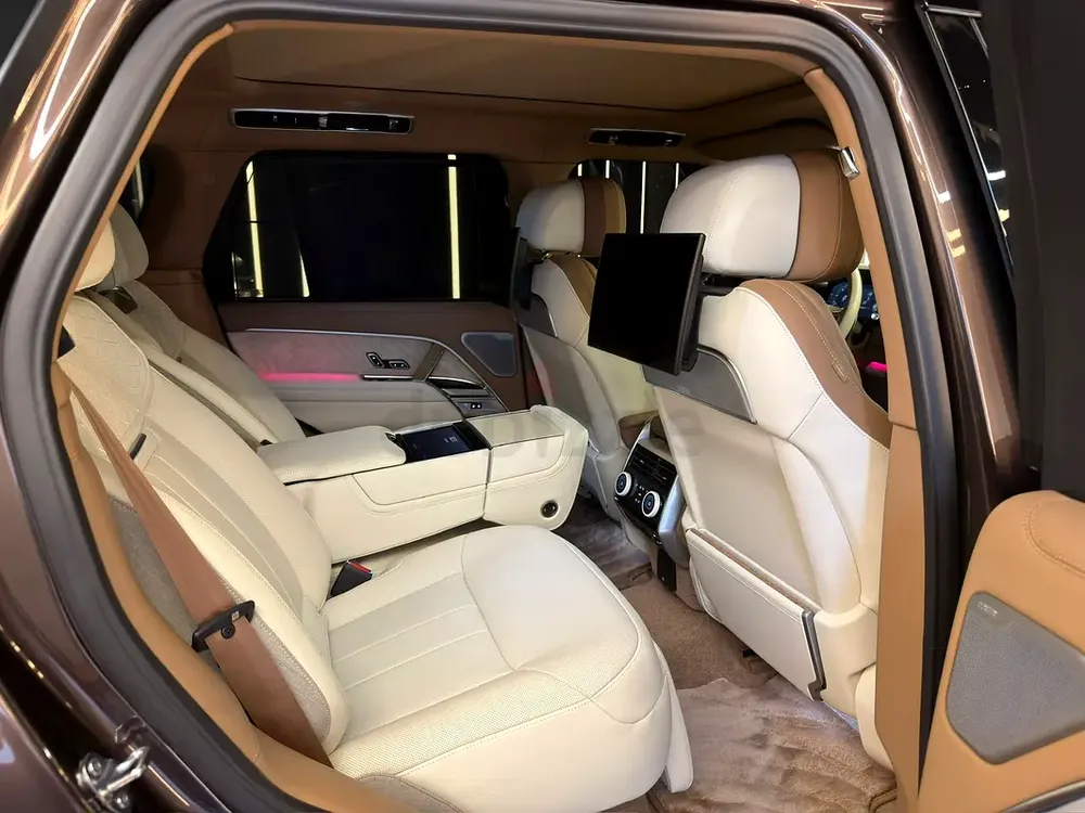 2025 Land Rover Range Rover SV Autobiography | GCC Specs | Brand New - Image 7