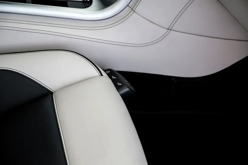 SLS AMG | TWO TONE INTERIOR | WARRANTY AVAILABLE - Image 13