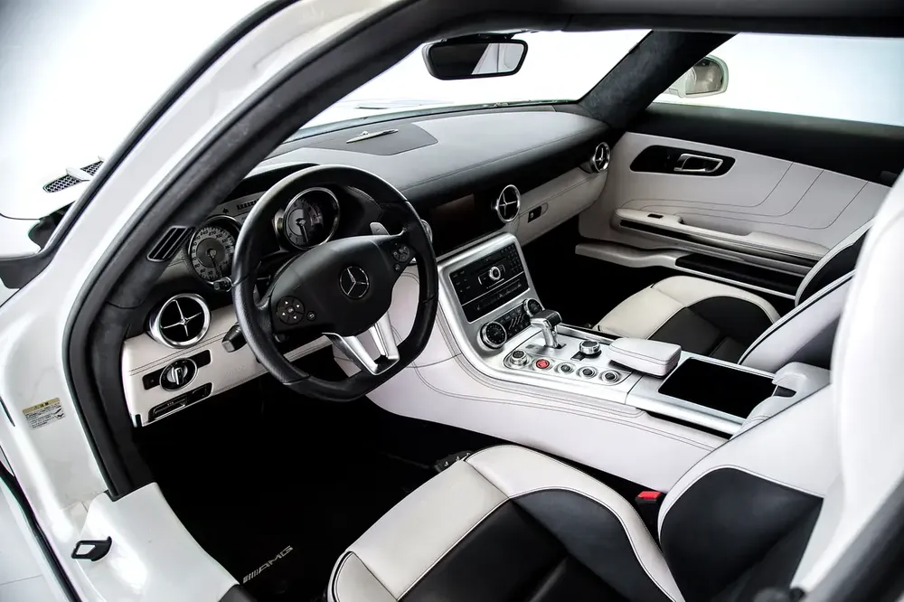 SLS AMG | TWO TONE INTERIOR | WARRANTY AVAILABLE - Image 8
