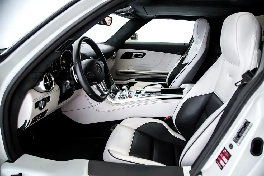 SLS AMG | TWO TONE INTERIOR | WARRANTY AVAILABLE - Image 9