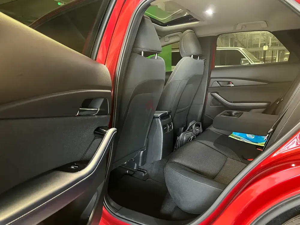 Mazda CX30 2025 full options full agency service history under warranty original paint - Image 10