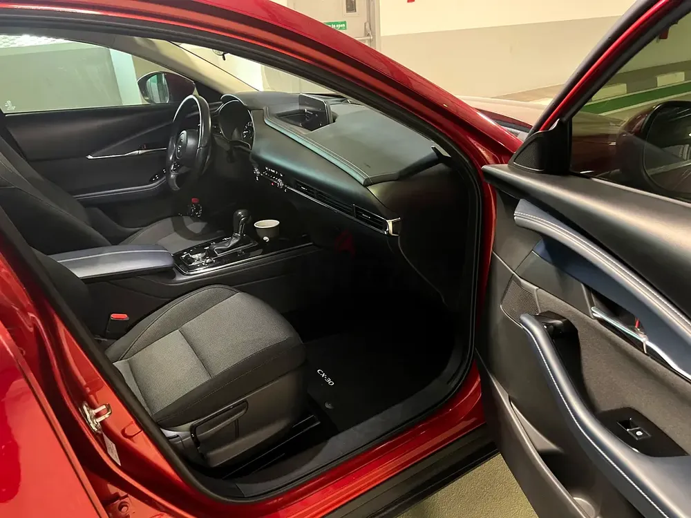 Mazda CX30 2025 full options full agency service history under warranty original paint - Image 12