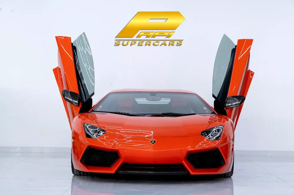 2014 Lamborghini Aventador | GCC Specs | Low Mileage - Image 4