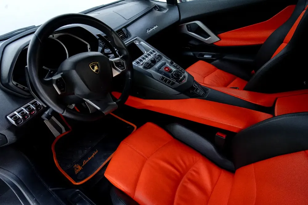 2014 Lamborghini Aventador | GCC Specs | Low Mileage - Image 8