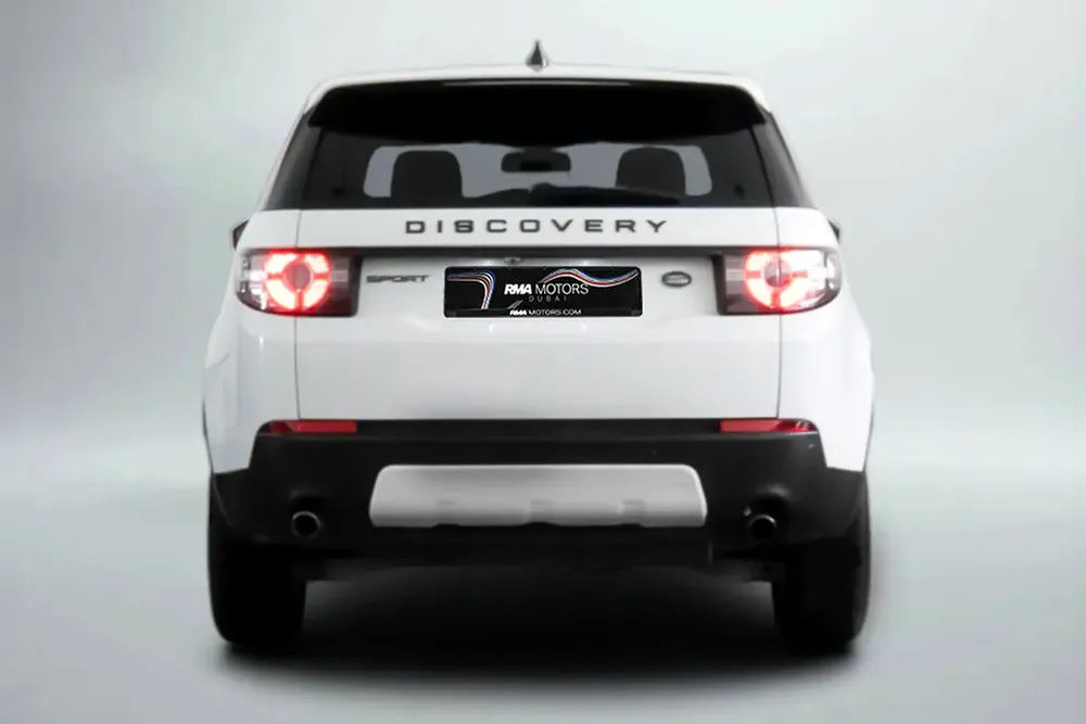 2,016 AED / 36 months | 0% DP | 2019 Land Rover Discovery Sport / Full-Service History - Image 4