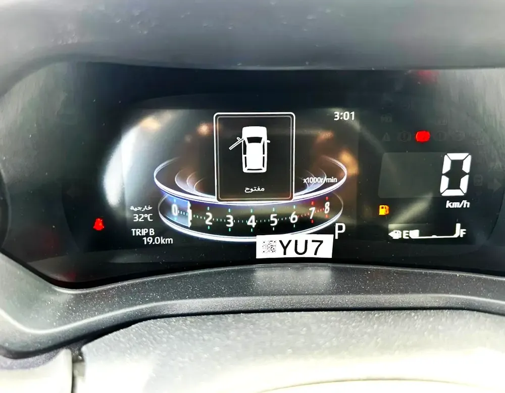 TOYOTA VELOZ  1.5L GCC 2025 GRAY PETROL (EXPORT ONLY) - Image 10