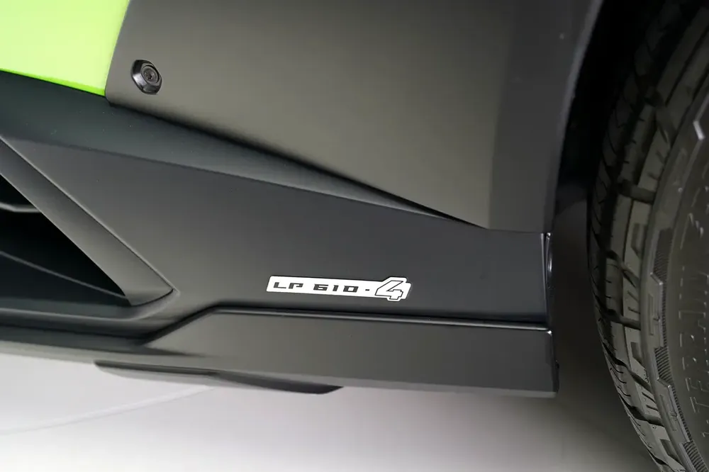 HURACAN STERRATO | ALCANTARA SEATS | WARRANTY AVAILABLE - Image 7