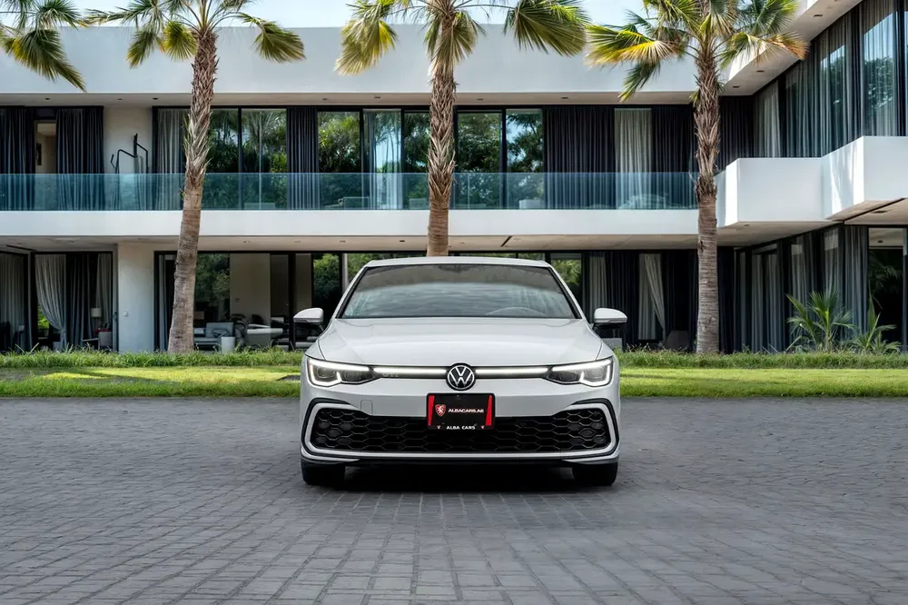 2,174 P.M | Golf GTI P2 | 0% Downpayment | GTI - TOP | FULL VOLKSWAGEN HISTORY! - Image 4