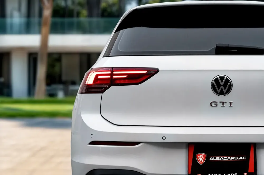 2,174 P.M | Golf GTI P2 | 0% Downpayment | GTI - TOP | FULL VOLKSWAGEN HISTORY! - Image 6