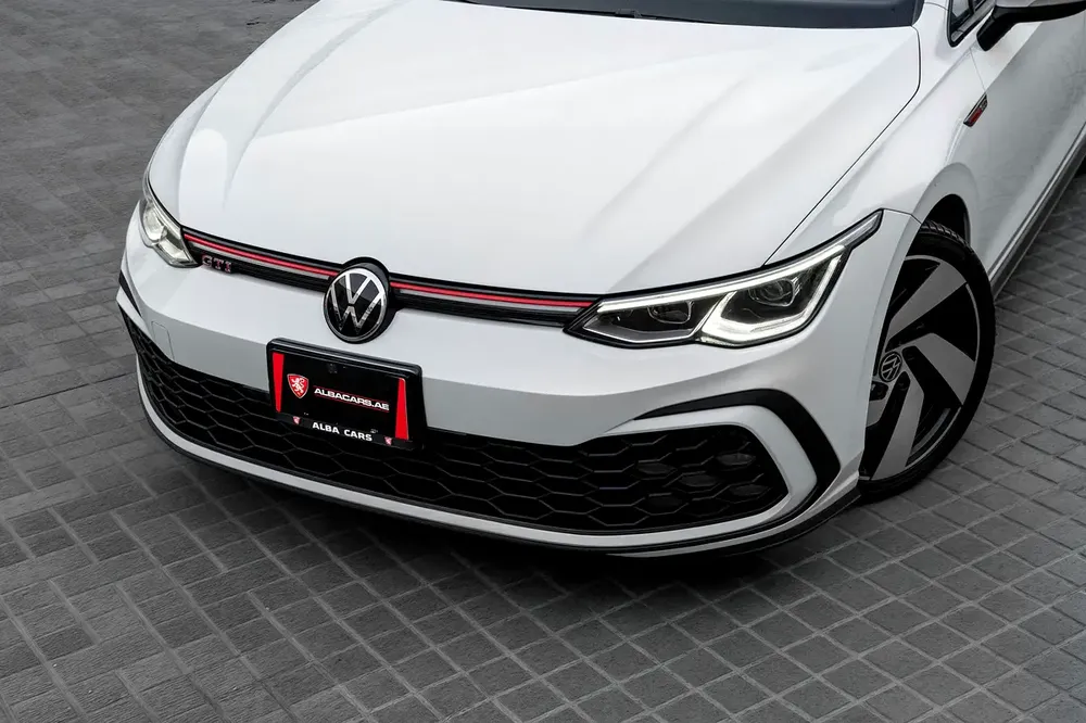 2,174 P.M | Golf GTI P2 | 0% Downpayment | GTI - TOP | FULL VOLKSWAGEN HISTORY! - Image 7