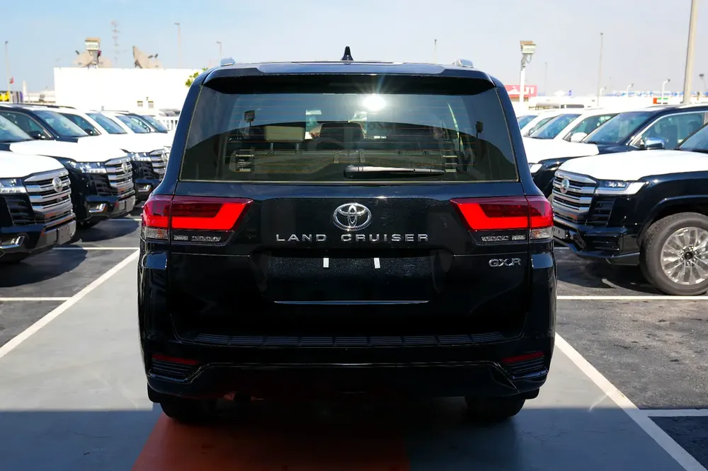 Toyota Land Cruiser GXR 4.0 Full Option Radar 2026 - Image 5