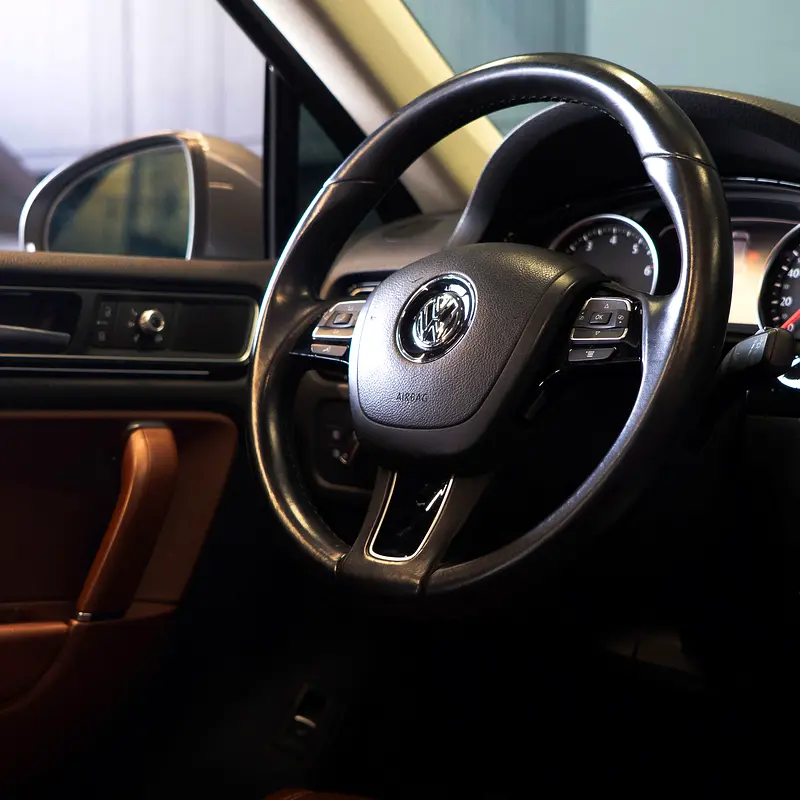 AED 1,748 P.M • 0% Downpayment • Volkswagen Touareg R-Line Kit • 1 Year Warranty - Image 11