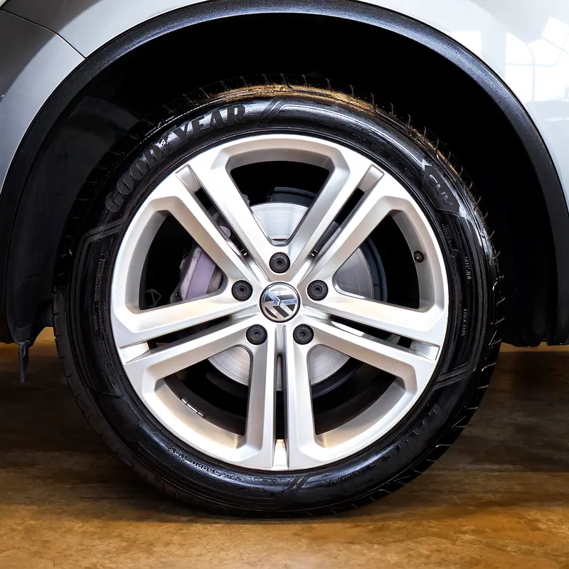 AED 1,748 P.M • 0% Downpayment • Volkswagen Touareg R-Line Kit • 1 Year Warranty - Image 7