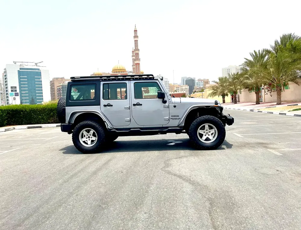 Astonishing Jeep Wrangler Unlimited 2016, GCC Nicely Modified, Original Paint, Zero Accident, - Image 4