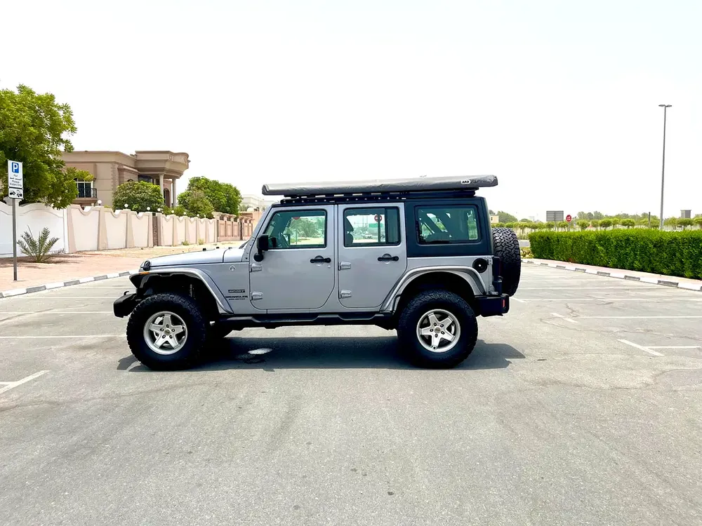 Astonishing Jeep Wrangler Unlimited 2016, GCC Nicely Modified, Original Paint, Zero Accident, - Image 5