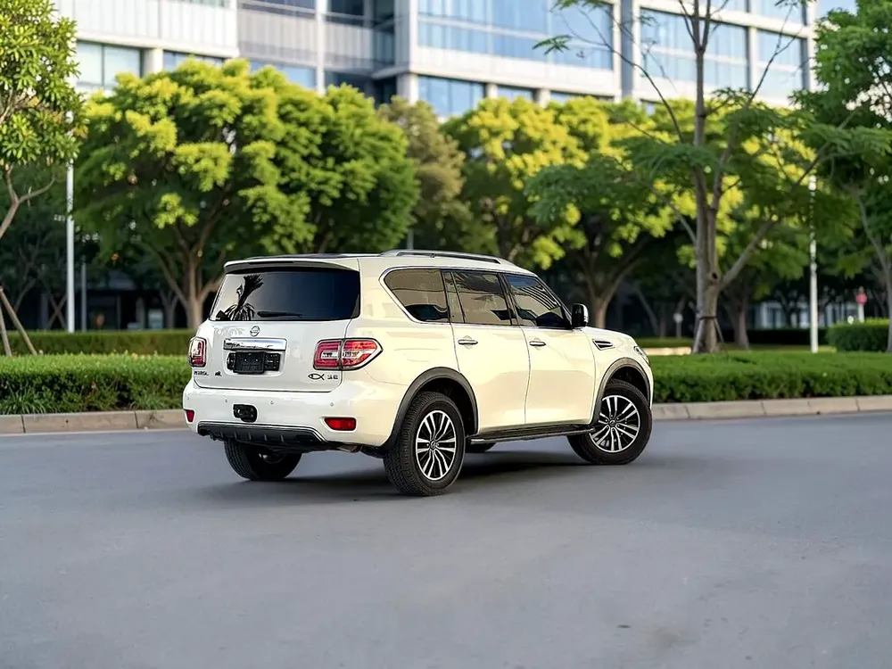AED 1,680 P.M  | Nissan Patrol SE T2 2019 | GCC Specs | Excellent Condition Fully agency service - Image 4