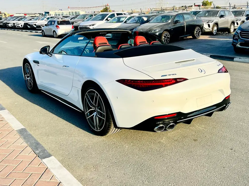 2023 Mercedes-Benz SL43 AMG – | Only 2,000 KM | Brand New Condition - Image 5
