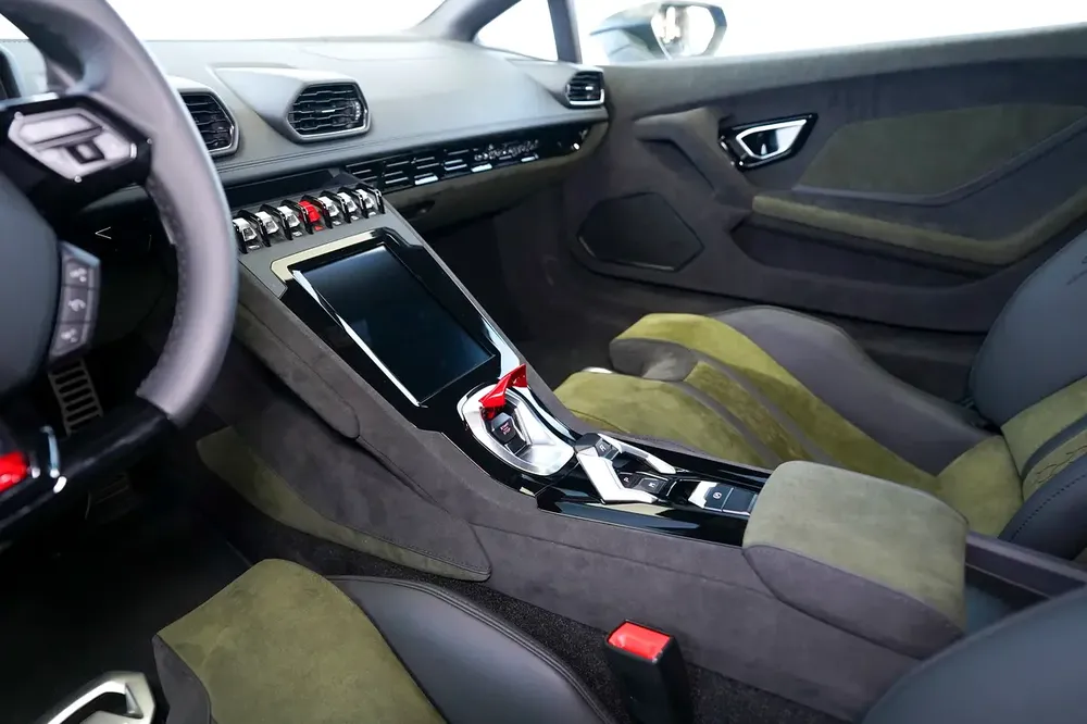 HURACAN STERRATO 1 OF 1499 | ALCANTARA SEATS | WARRANTY AVAILABLE - Image 10
