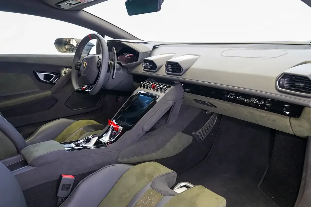 HURACAN STERRATO 1 OF 1499 | ALCANTARA SEATS | WARRANTY AVAILABLE - Image 12