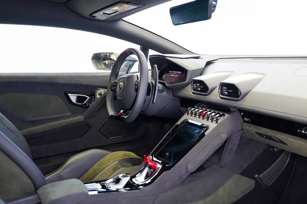HURACAN STERRATO 1 OF 1499 | ALCANTARA SEATS | WARRANTY AVAILABLE - Image 13