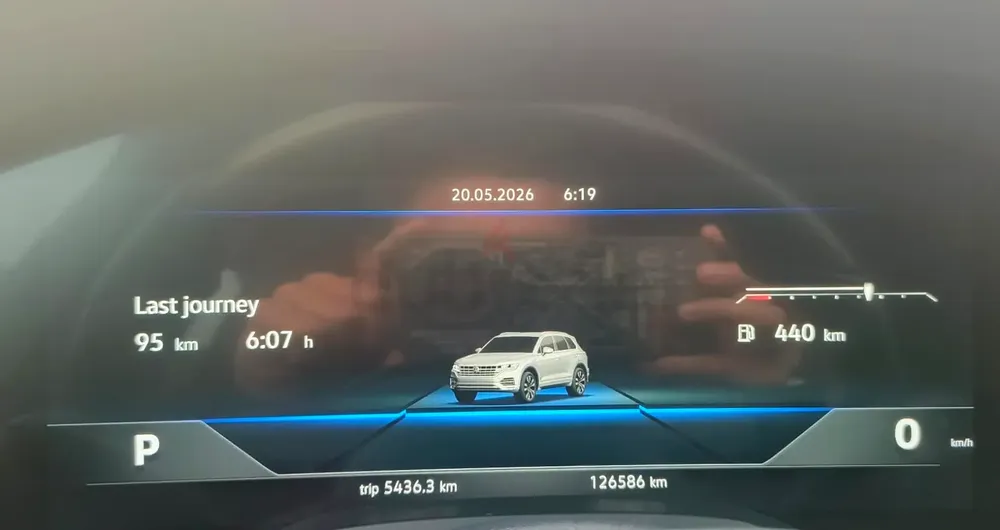 2022 Volkswagen Touareg Atmosphere | GCC Specs | Low Mileage - Image 6