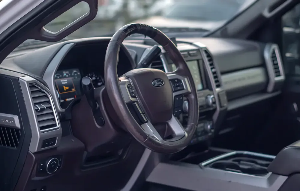 2017 Ford F-350 SUPER DUTY American Specs - Ready to Work! - Image 7